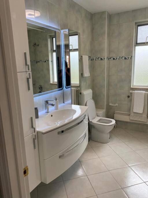 Lovely 3 Bedroom Apartment In Quiet Area W/ Pool 普拉 外观 照片